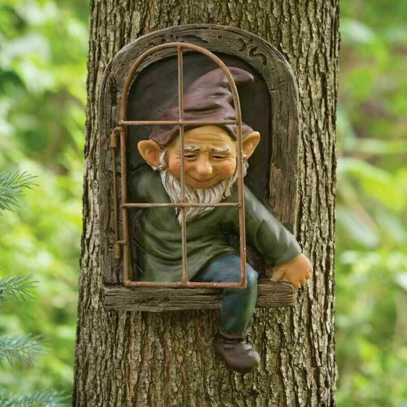 Naughty Garden Statue Elf Go O - Home Bargains recension och pris